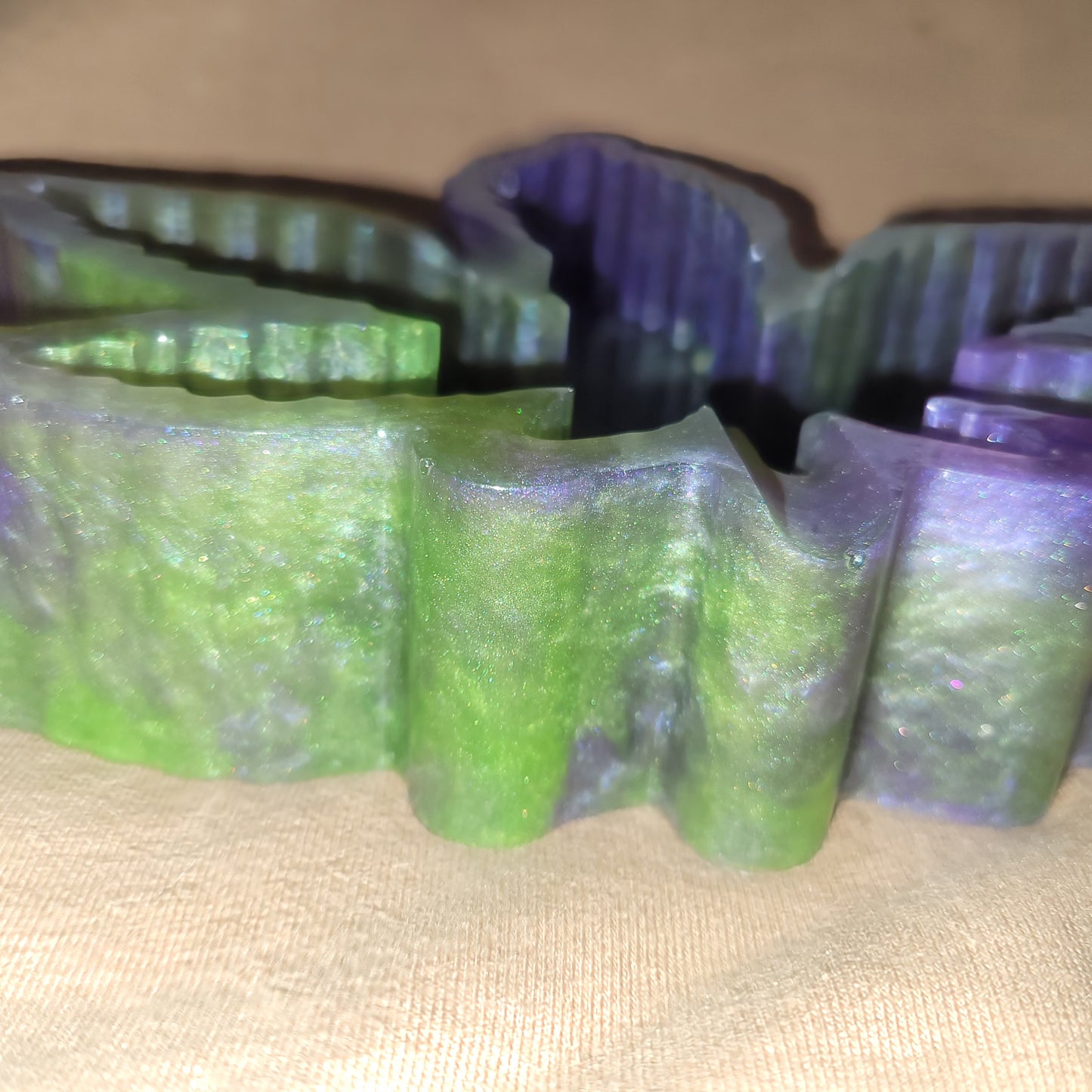 Mary J Ashtray, Resin Tray