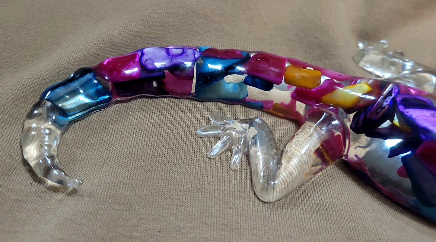 Beautiful Resin Gecko, paperweight, home decor
